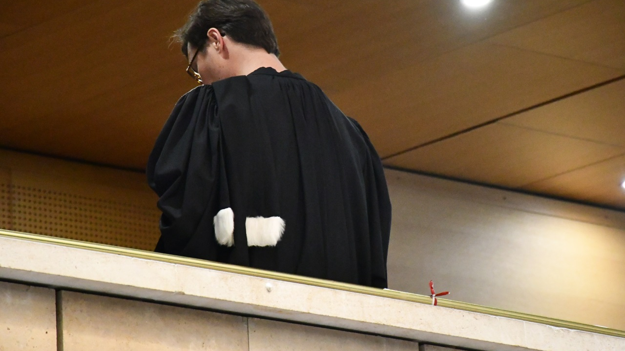 Fusil, scie et messages menaçants : une femme condamnée après une rupture toxique