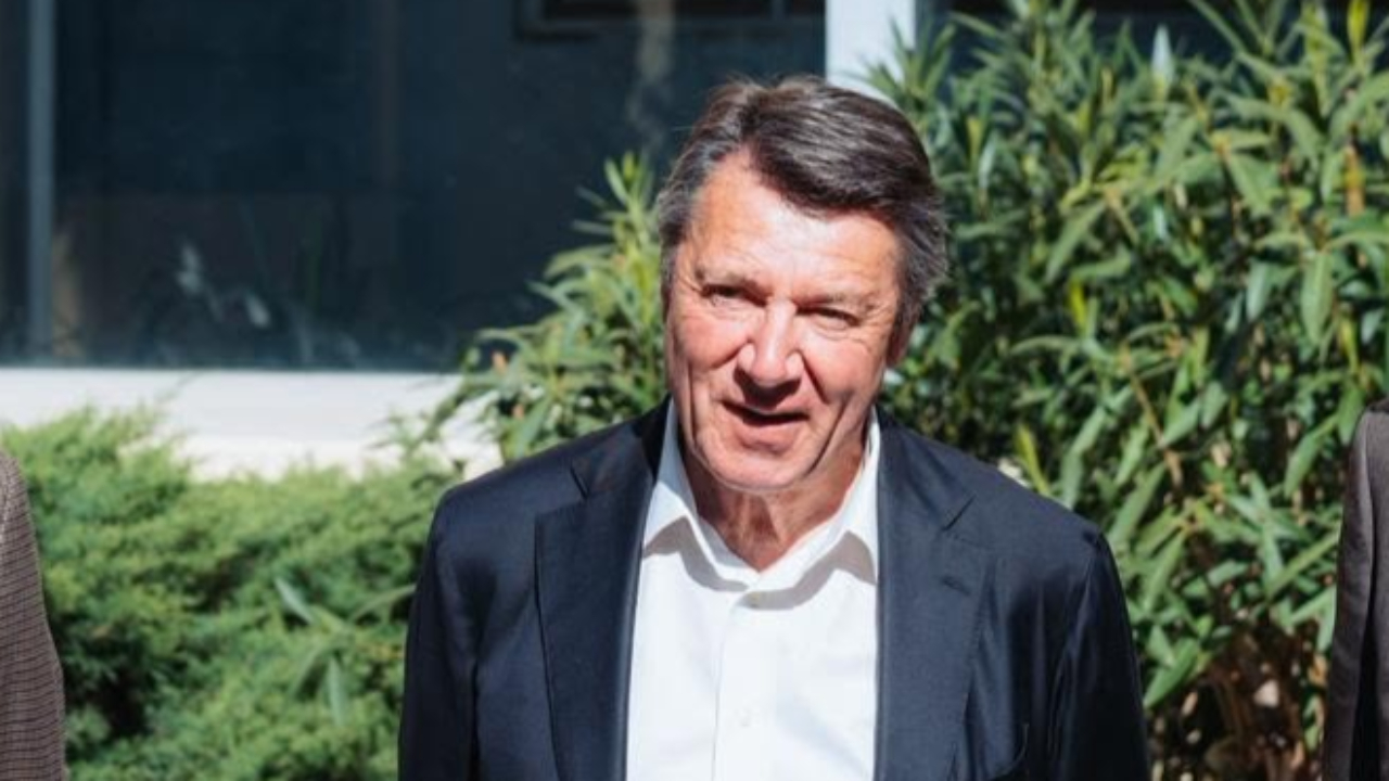 Tête de cochon déposée devant le domicile de Christian Estorsi à Nice : un suspect interpellé à Calais