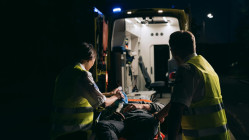 ​Carros : un trentenaire d&eacute;c&egrave;de dans une violente collision avec un camion de livraison