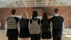 Fin de l’expérimentation de l’uniforme dans les lycées de la région Paca Fin de l’expérimentation de l’uniforme dans les lycées de la région Paca