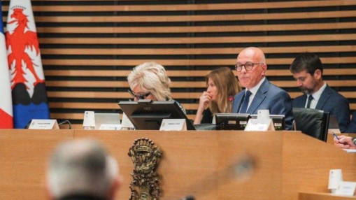 JO 2030 &agrave; Nice : &Eacute;ric Ciotti favorable &agrave; une patinoire dans la Plaine du Var