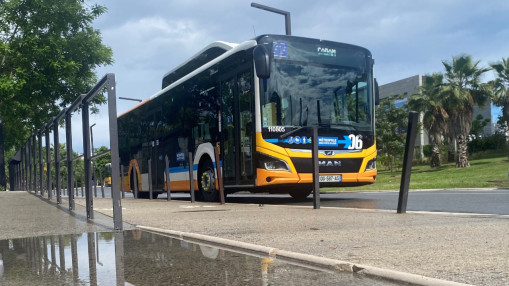 À Nice, un chauffeur confie son bus à un ami, qui provoque un accident À Nice, un chauffeur confie son bus à un ami, qui provoque un accident