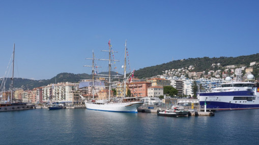 Alpes-Maritimes : un plafond de 3000 croisiéristes par jour pour encadrer les escales ? Alpes-Maritimes : un plafond de 3000 croisiéristes par jour pour encadrer les escales ?