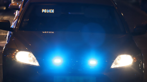 Antibes : un adolescent de 17 ans retrouvé mort à son domicile, sa mère soupçonnée se jette dans la mer Antibes : un adolescent de 17 ans retrouvé mort à son domicile, sa mère soupçonnée se jette dans la mer