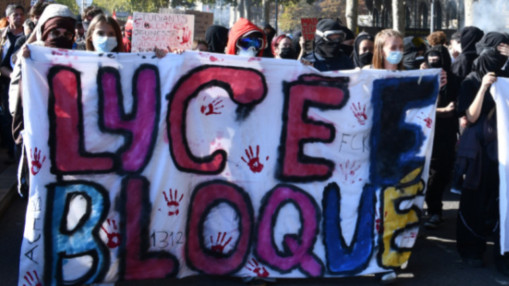 Mouvement lycéen dans les Alpes-Maritimes : des rassemblements devant plusieurs lycées, mais pas de blocage Mouvement lycéen dans les Alpes-Maritimes : des rassemblements devant plusieurs lycées, mais pas de blocage