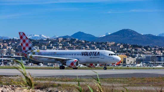 Accusations de conflits d’intérêts dans l’extension de l’aéroport de Nice : une association porte plainte Accusations de conflits d’intérêts dans l’extension de l’aéroport de Nice : une association porte plainte