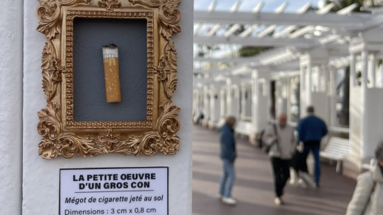 Des m&eacute;gots encadr&eacute;s pour d&eacute;noncer l&rsquo;incivisme des fumeurs sur la Prom