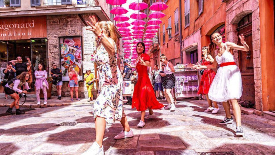 Grasse en fleurs et en couleurs pour la 53e ExpoRose Grasse en fleurs et en couleurs pour la 53e ExpoRose