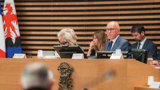 JO 2030 &agrave; Nice : &Eacute;ric Ciotti favorable &agrave; une patinoire dans la Plaine du Var