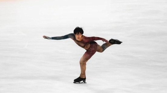 JO d'hiver 2026 : le patineur ni&ccedil;ois Adam Siao Him Fa id&eacute;alement plac&eacute; pour une m&eacute;daille