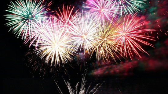 Les festivit&eacute;s sur la C&ocirc;te d'Azur &agrave; l'heure du passage &agrave; la nouvelle ann&eacute;e