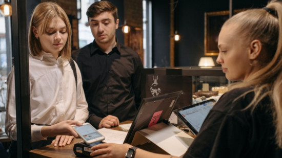 40% des étudiants travaillent pendant l'été 40% des étudiants travaillent pendant l'été