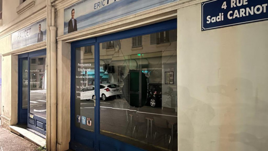 Une nouvelle permanence d’un député LR vandalisée Une nouvelle permanence d’un député LR vandalisée