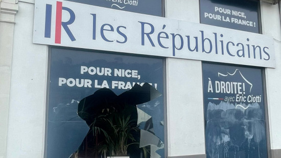 Le lanceur de pavé sur la permanence d'Eric Ciotti à Nice est journaliste, il sera jugé en septembre