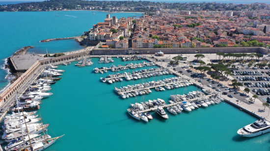 Antibes : nouvelle découverte archéologique dans le port Vauban