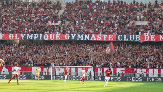 Nice va déjà changer la pelouse de l'Allianz Riviera Nice va déjà changer la pelouse de l'Allianz Riviera