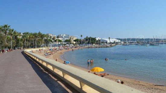C&ocirc;te d'Azur : deux personnes &acirc;g&eacute;es hospitalis&eacute;es apr&egrave;s des noyades