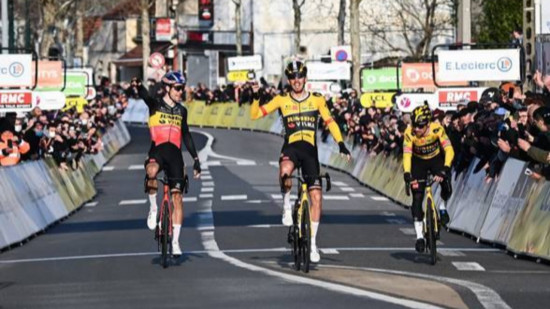 Coup d'envoi pour le Paris-Nice ! Coup d'envoi pour le Paris-Nice !