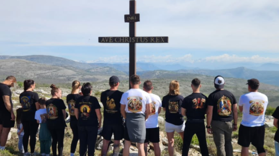 Croix install&eacute;e dans les Alpes-Maritimes : plainte annonc&eacute;e et nouvelle installation d&eacute;j&agrave; en pr&eacute;paration