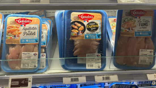 L124 dénonce des poulets génétiquement modifiés par le groupe Le Gaulois L124 dénonce des poulets génétiquement modifiés par le groupe Le Gaulois