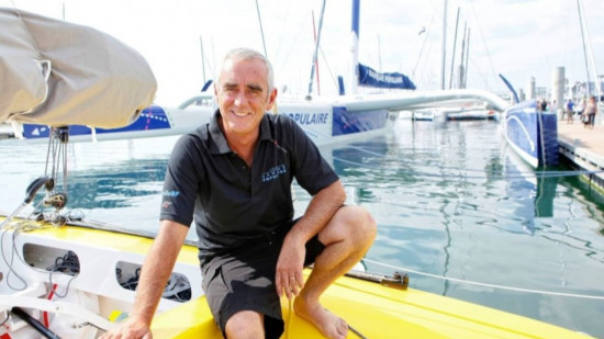 Le marin Loïck Peyron a laissé ses empreintes sur la Croisette Le marin Loïck Peyron a laissé ses empreintes sur la Croisette