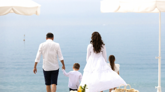 Le Negresco ouvre sa plage-jardin Le Negresco ouvre sa plage-jardin