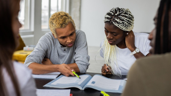 Les résultats du bac sont tombés pour les lycéens niçois ! Les résultats du bac sont tombés pour les lycéens niçois !