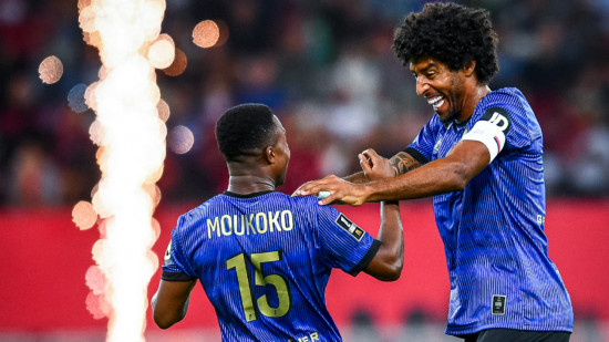 Nice explose Saint-Etienne, une victoire historique (8-0) Nice explose Saint-Etienne, une victoire historique (8-0)