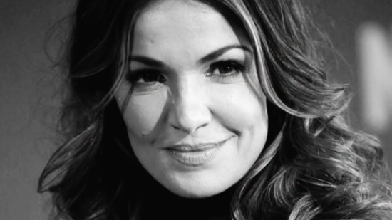 Plong&eacute;e dans le coma depuis dimanche, l'actrice ni&ccedil;oise Nadia Far&egrave;s est d&eacute;c&eacute;d&eacute;e