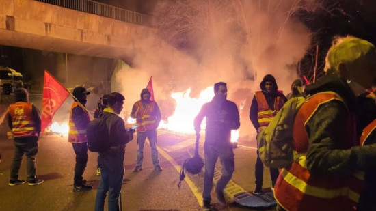 Retraites : blocage du PAL à Nice avant les manifs de demain Retraites : blocage du PAL à Nice avant les manifs de demain