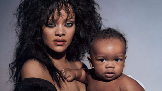 Rihanna : un déséquilibré s'introduit chez elle pour la demander en mariage Rihanna : un déséquilibré s'introduit chez elle pour la demander en mariage