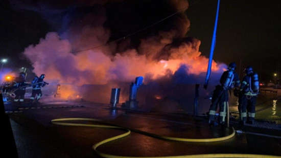 Un incendie dans la port de Saint-Laurent-du-Var Un incendie dans la port de Saint-Laurent-du-Var