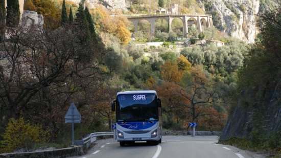 Vents violents dans les Alpes-Maritimes : routes coupées et perturbations à Menton et Sospel Vents violents dans les Alpes-Maritimes : routes coupées et perturbations à Menton et Sospel