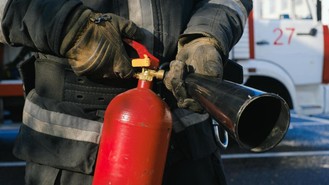 Le Cannet : un important incendie mobilise une soixantaine de pompiers Le Cannet : un important incendie mobilise une soixantaine de pompiers