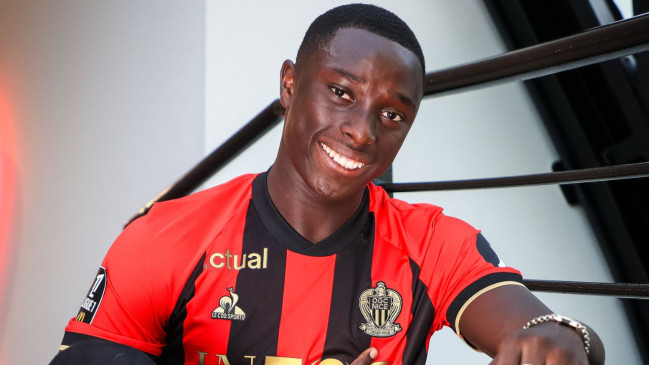 OGC Nice : &eacute;norme coup dur, Antoine Mendy victime d&rsquo;une rupture des ligaments crois&eacute;s