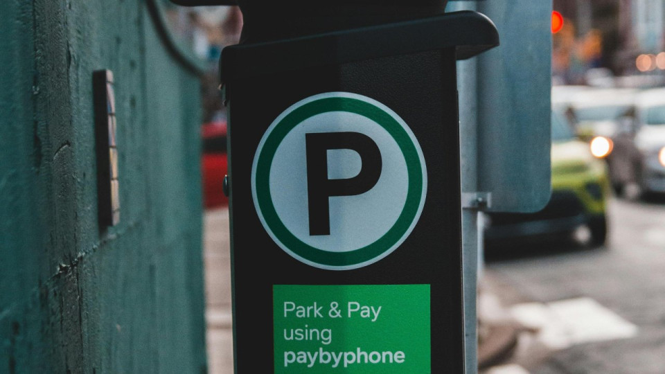 Attention à l’arnaque au stationnement à Nice : des QR codes frauduleux repérés en ville