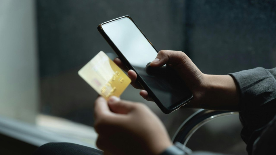 Des appels frauduleux imitant la gendarmerie ciblent les habitants des Alpes-Maritimes