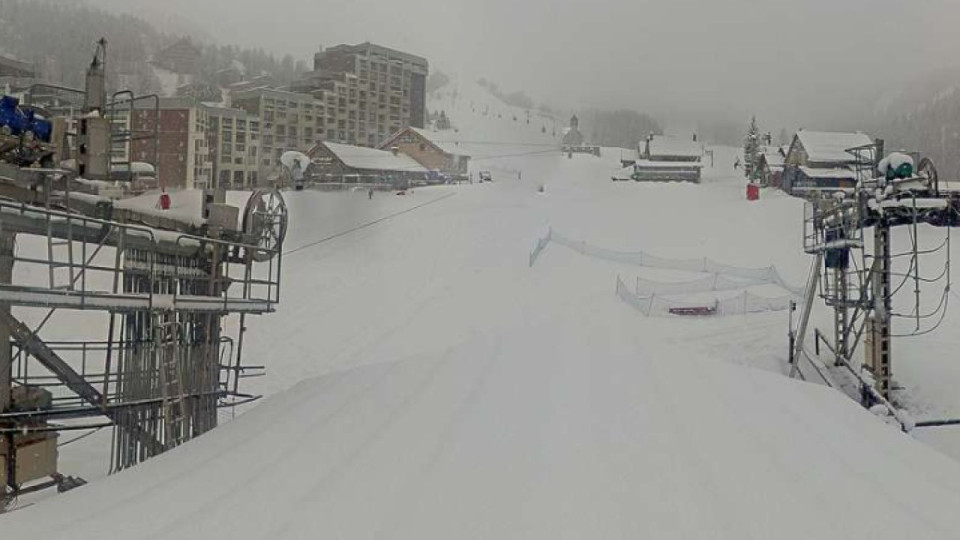 Il est tomb&eacute; 30 centim&egrave;tres de neige fra&icirc;che &agrave; Isola 2000... et c'est pas fini