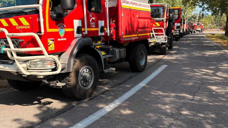 Incendies dans le Var: 80 sapeurs-pompiers des Alpes-Maritimes envoy&eacute;s en renfort