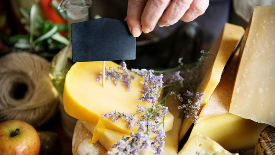 Journée mondiale de la raclette : quel fromage choisir ? Réponse d'une fromagère Niçoise