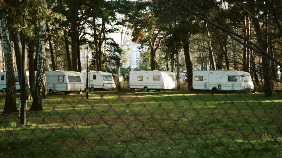 Le tribunal administratif de Nice a tranch&eacute; : Saint-Laurent-du-Var contraint d&rsquo;accueillir une centaine de caravanes de gens du voyage