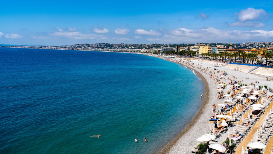 Nice &agrave; Menton : la baignade fortement d&eacute;conseill&eacute;e en raison d&rsquo;une forte houle