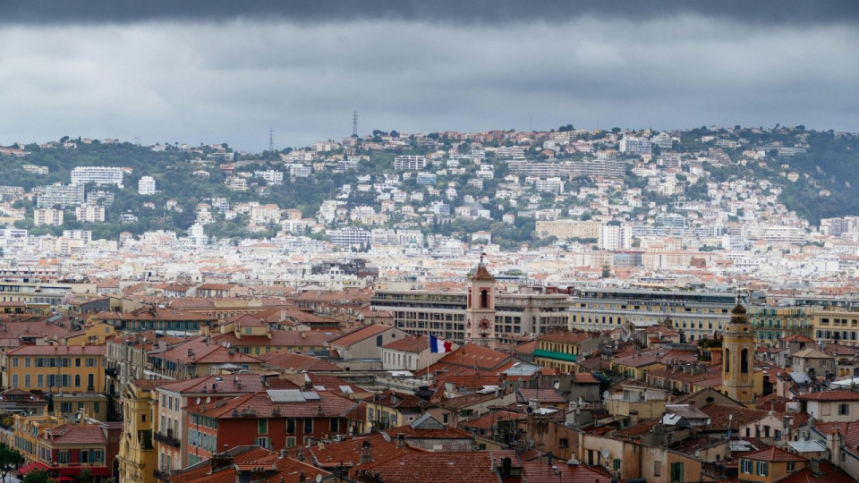 Nice : la baisse d'imp&ocirc;ts annonc&eacute;e va d&eacute;grader les services publics, selon la gauche