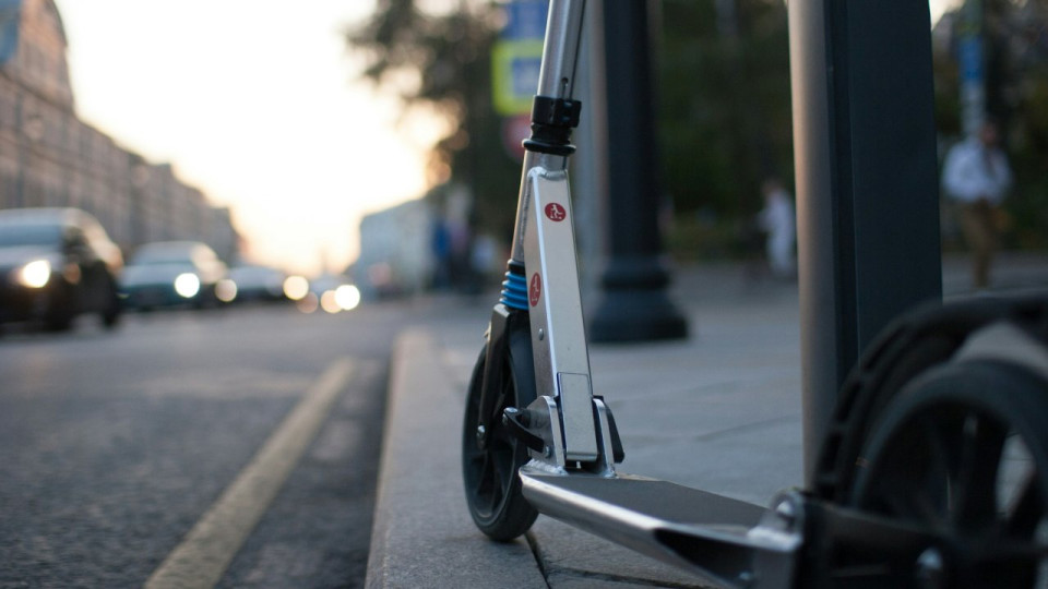 Nice : un pilote de trottinette gri&egrave;vement bless&eacute; apr&egrave;s une collision sur la Promenade des Anglais
