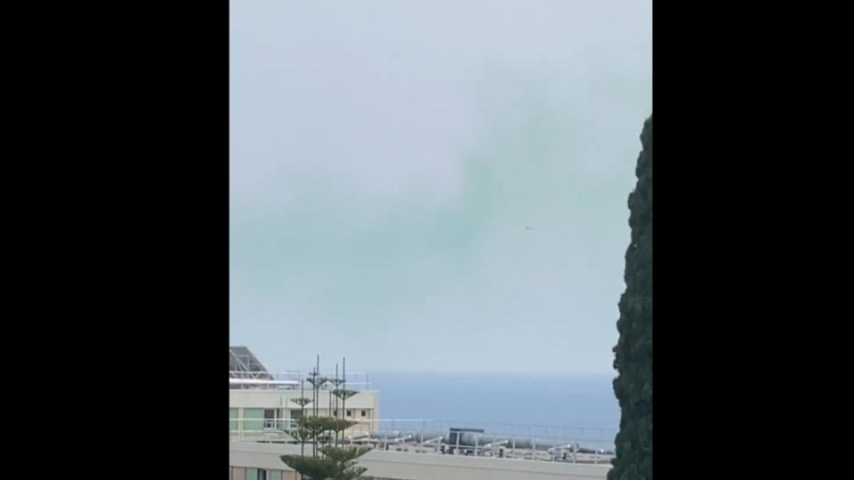 Chemtrails, épandage ? La vérité sur la fumée verte répandue au-dessus de Nice