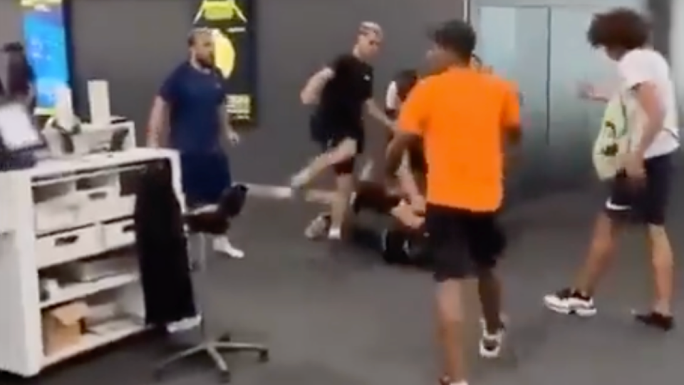 Nice : les images hallucinantes de la bagarre générale au Pathé Lingostière