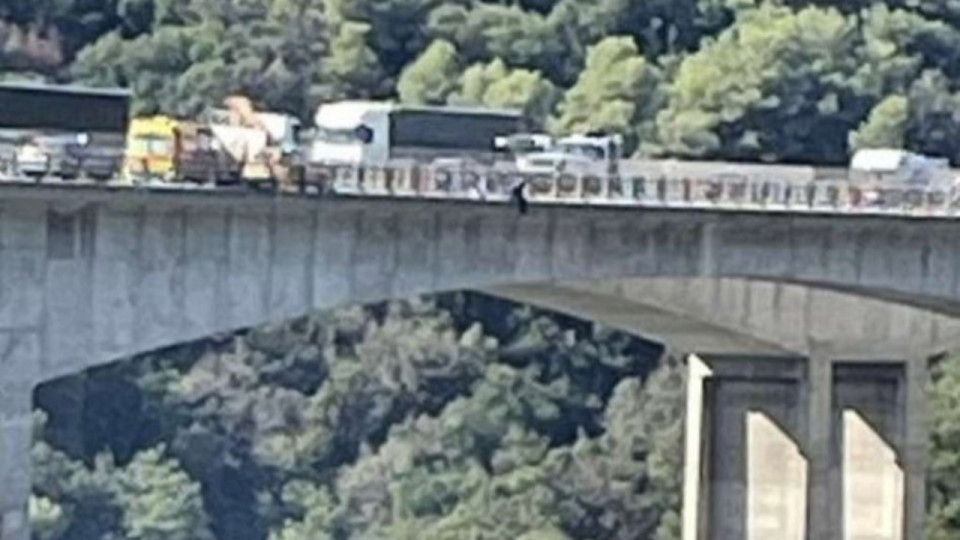 OGC Nice : Alexis Beka Beka, qui menaçait de se suicider sur un pont de l'A8, a été récupéré sain et sauf