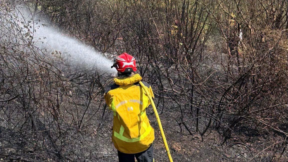 Alpes-Maritimes : un incendie d&eacute;truit un entrep&ocirc;t &agrave; Saint-Laurent-du-Var