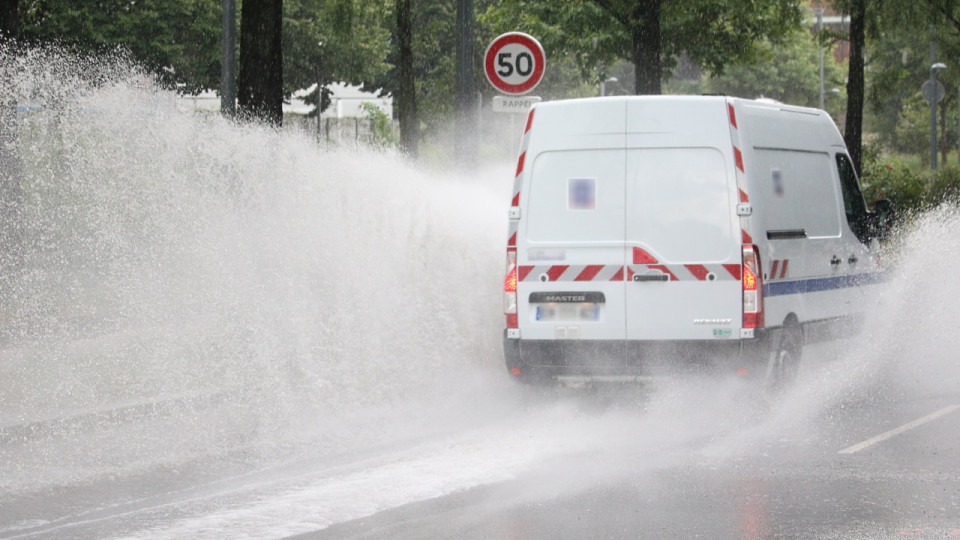 Alpes-Maritimes : vigilance orange pluie-inondation dimanche, fortes pluies attendues autour de Nice