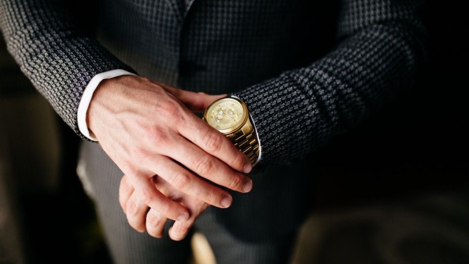 Cannes : trois personnes condamn&eacute;es pour des vols de montres de luxe avec la technique du "c&acirc;lin"